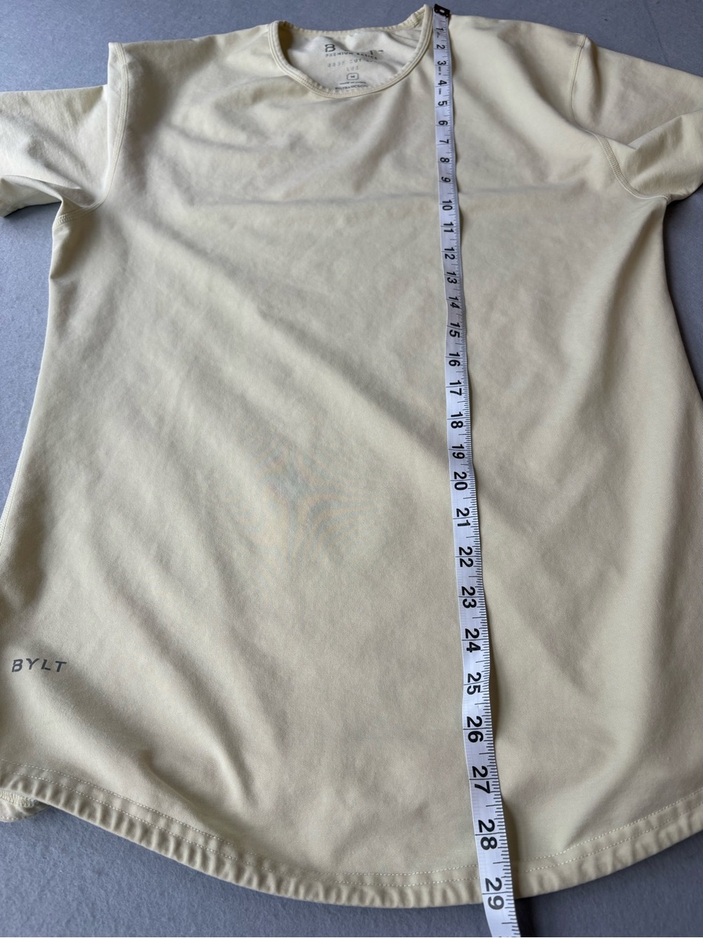 BYLT Drop Cut Lux Short Sleeve Curve Hem Crew Tee in Sage Yellow Sz M Athleisure - Picture 6 of 7